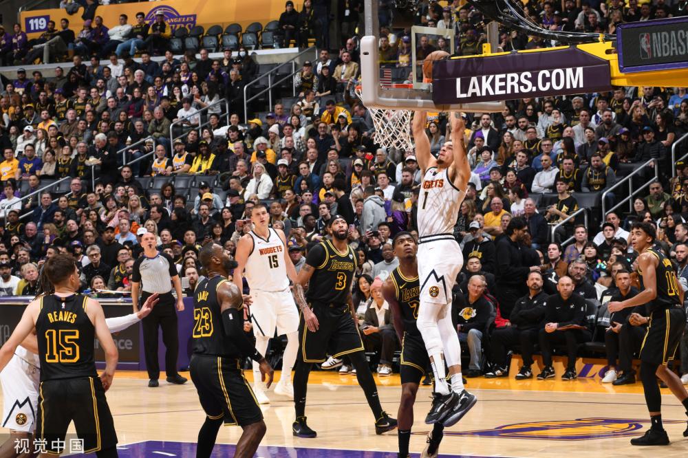 攻方式极具 攻方式极具