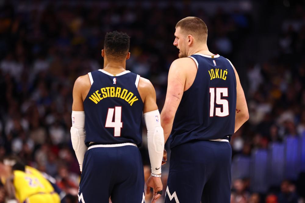 展现出更强 展现出更强