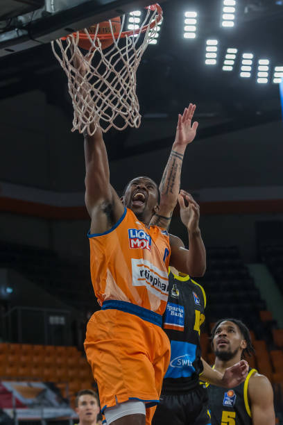 续约背后的 续约背后的