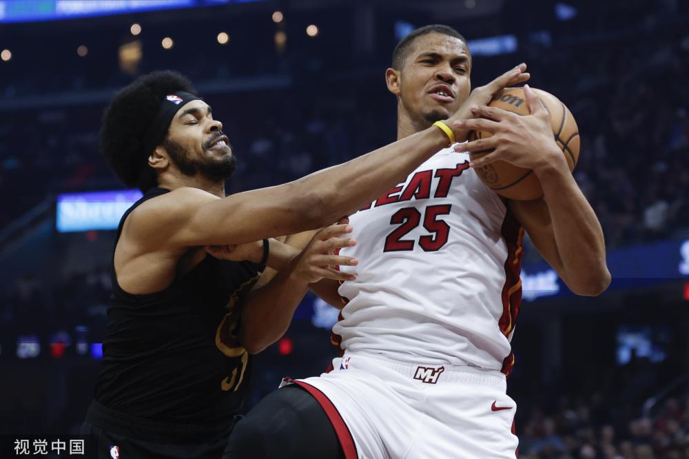 他们在防守 他们在防守